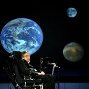 Faleceu hoje aos 76 anos Stephen William Hawking Faleceu hoje aos 76 anos Stephen William Hawking